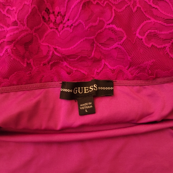 Guess pink lace dress - Picture 3 of 3